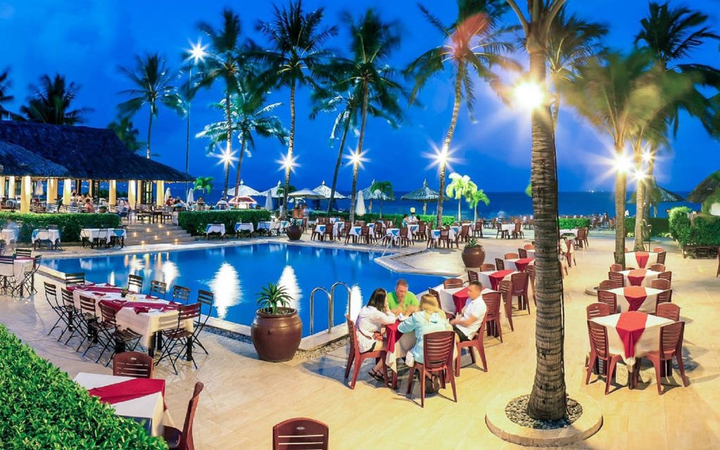 Где поесть в Нячанге 2025: Топ-10 лучших ресторанов и кафе (вкусно, недорого, проверено туристами) 2 lousiane nha trang