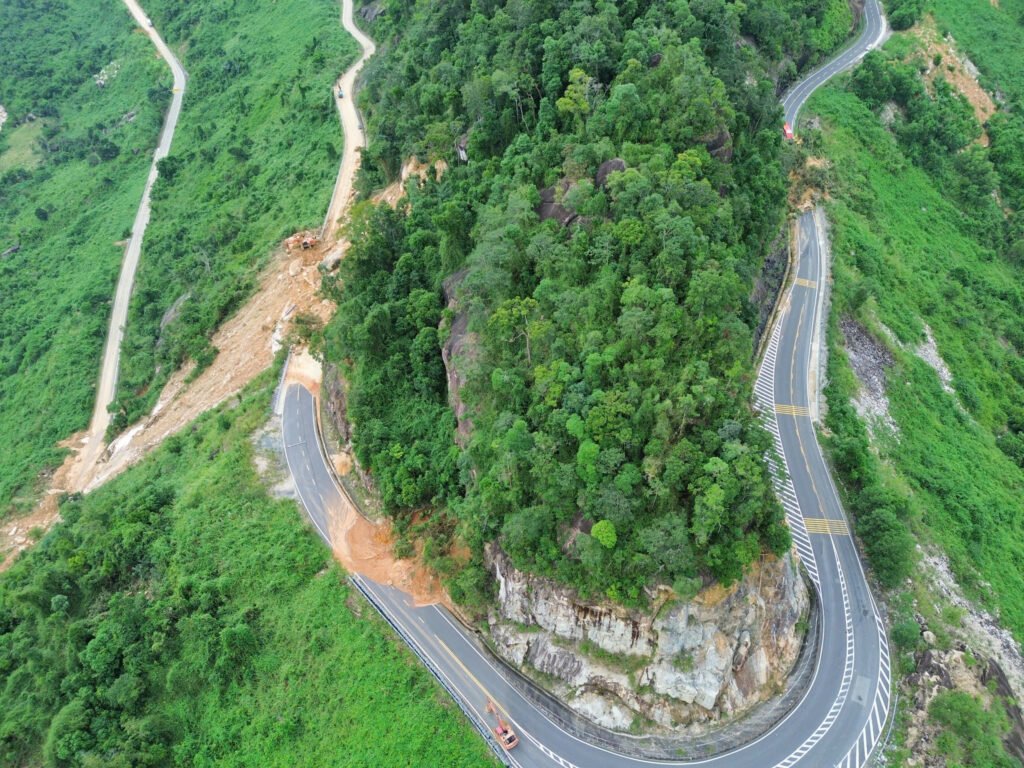 Перевал Хань Ле завален землёй и камнями skidka 2
