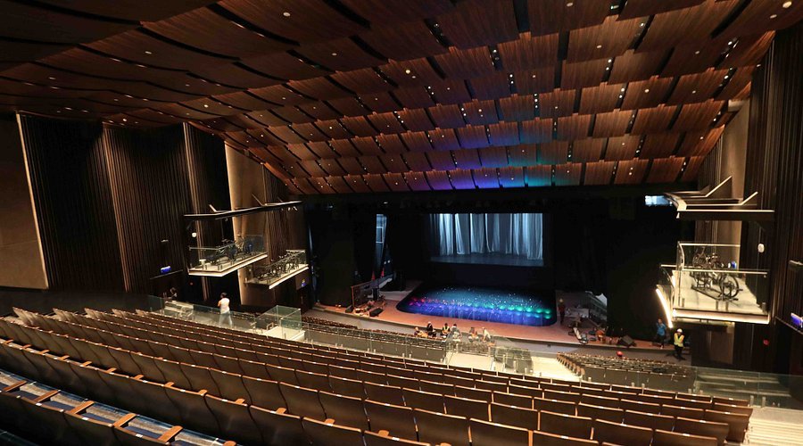 До Театр (Đó Theatre) - куда обязательно стоит сходить в Нячанге 2 Do Theatre арт театр современной культуры во Вьетнаме skidka